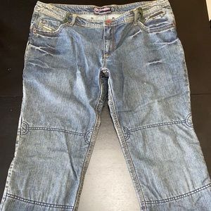 Motorcycle riding jeans. Kevlar reinforced.